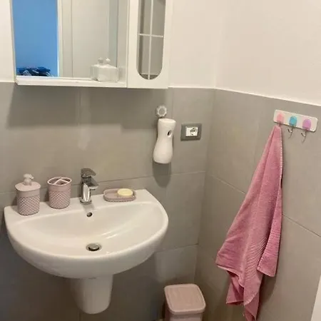 Intero Appartamento- Monolocale Tre Rivi شقة Santo Stefano Roero